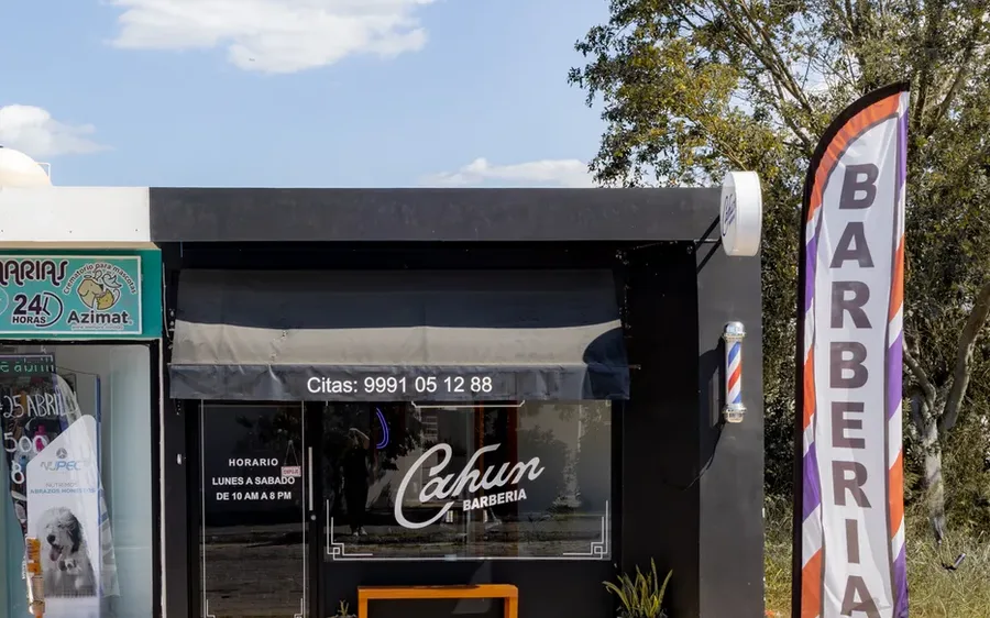 Fachada de Cahun Barbería en Altabrisa